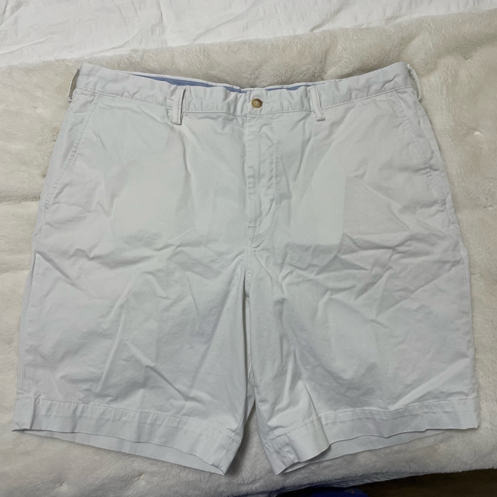 RALPH LAUREN- 9” relaxed fit white chino shorts
